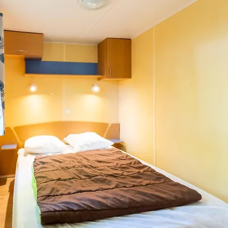 Mobilhome La Clairiere 度假居